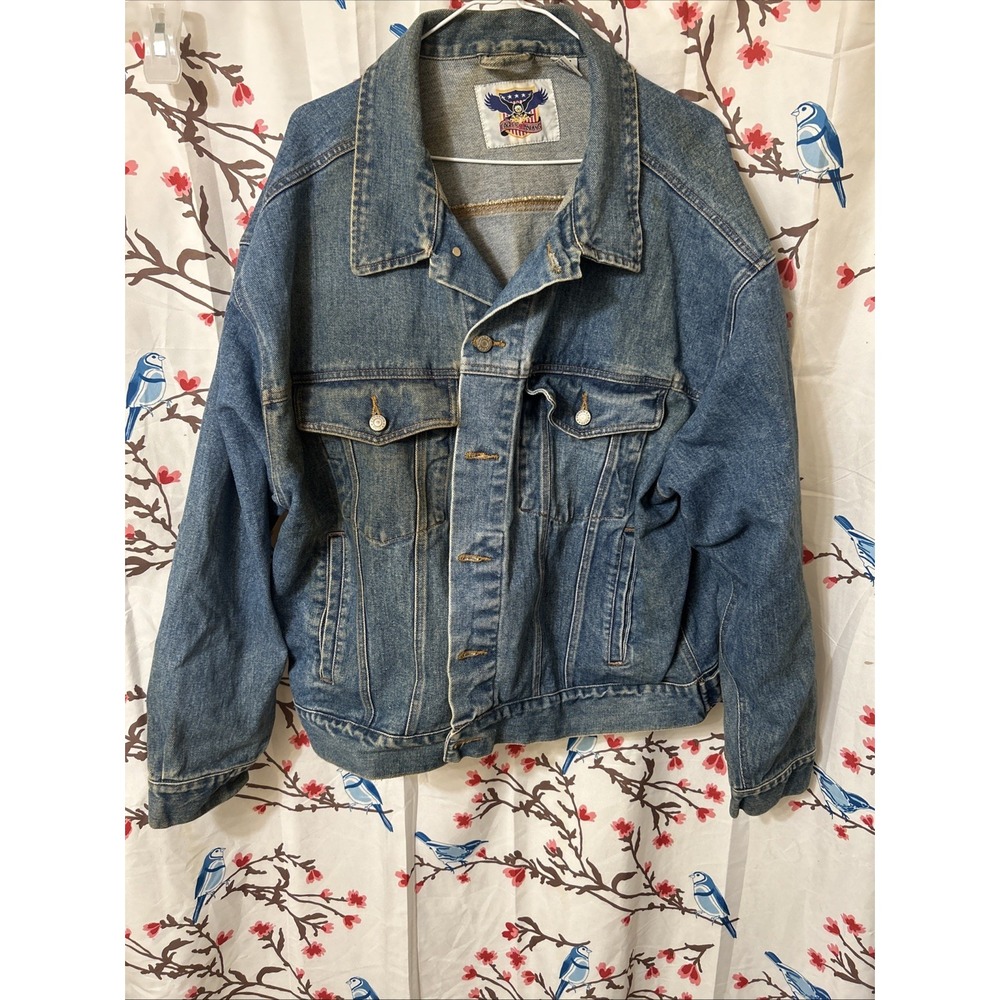 Eagles Landing Size XL Blue Jean Jacket. Men's trucker style denim jacket